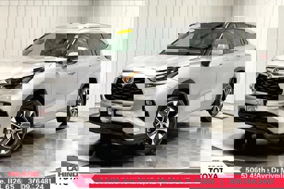 Used 2022 Toyota Highlander XLE