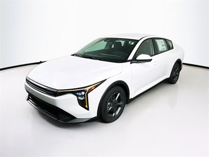 New 2025 Kia K4 LXS