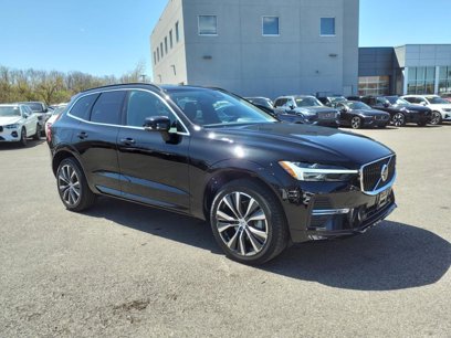 Certified 2022 Volvo XC60 B5 Momentum w/ Climate Package