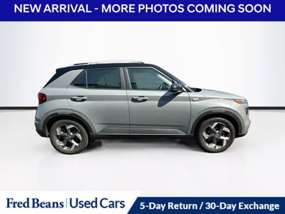 Used 2022 Hyundai Venue Limited w/ Cargo Package