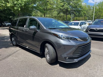 New 2025 Toyota Sienna XLE