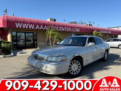 Used 2007 Lincoln Town Car Signature