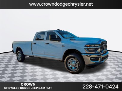 New 2025 RAM 2500 Tradesman w/ Chrome Appearance Group