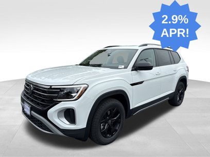 New 2025 Volkswagen Atlas Peak Edition SE