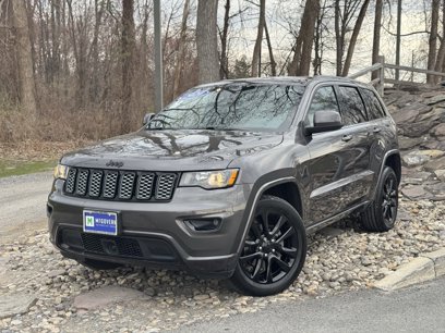 Used 2020 Jeep Grand Cherokee Altitude