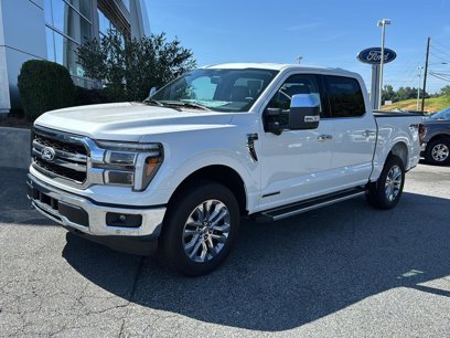 New 2025 Ford F150 Lariat w/ Equipment Group 501A Mid