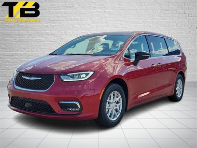 New 2026 Chrysler Pacifica Select
