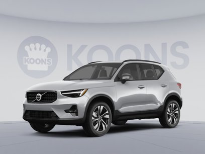 New 2026 Volvo XC40 B5 Plus w/ Protection Package Premier