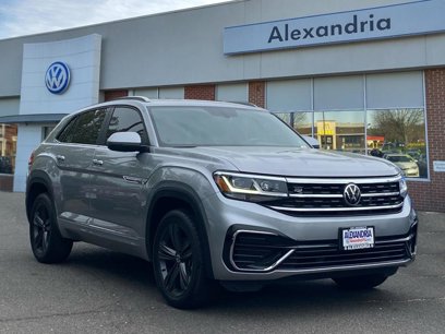 Used 2021 Volkswagen Atlas Cross Sport SE w/ Panoramic Sunroof Package