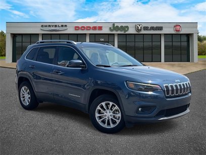 Used 2019 Jeep Cherokee Latitude w/ Cold Weather Group