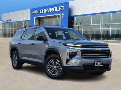 New 2025 Chevrolet Traverse LT