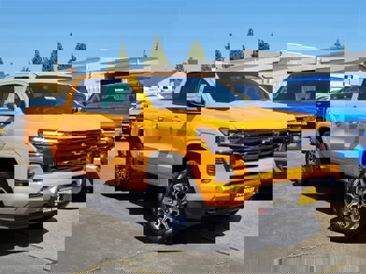 New 2025 Chevrolet Colorado Z71