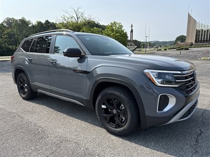 New 2025 Volkswagen Atlas Peak Edition SE