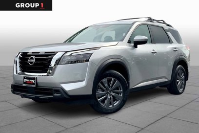 New 2025 Nissan Pathfinder SV
