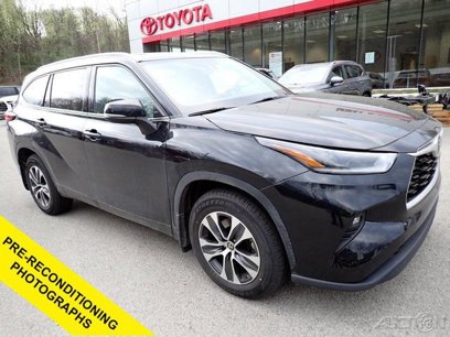 Certified 2021 Toyota Highlander XLE