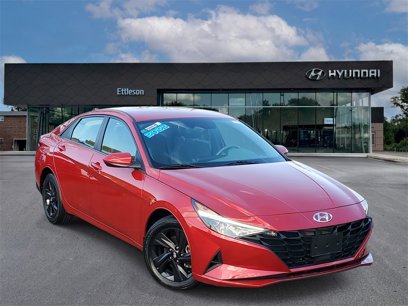 Certified 2022 Hyundai Elantra SEL w/ Convenience Package