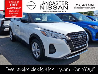 New 2025 Nissan Kicks Play S