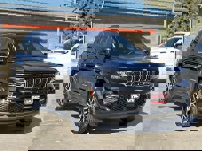 New 2025 Jeep Grand Cherokee Limited w/ Trailer Tow Package
