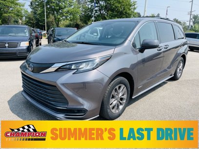 Used 2021 Toyota Sienna LE w/ LE Plus Package