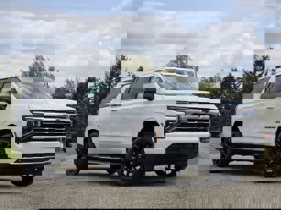 New 2025 Chevrolet Suburban LT