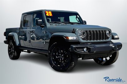 New 2025 Jeep Gladiator Sport
