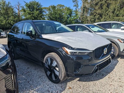 New 2025 Volvo XC60 T8 Plus w/ Protection Package Premier