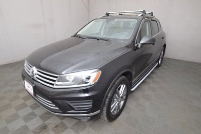 Used 2016 Volkswagen Touareg Sport