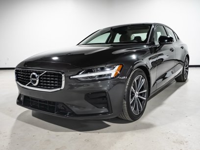 Used 2022 Volvo S60 B5 Momentum