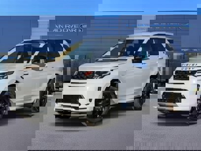 New 2024 Land Rover Discovery Sport S