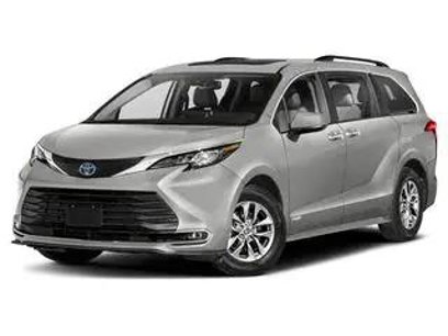 Certified 2021 Toyota Sienna XLE