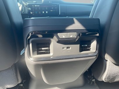 New 2024 GMC Sierra 1500 AT4X w/ AT4X AEV Edition