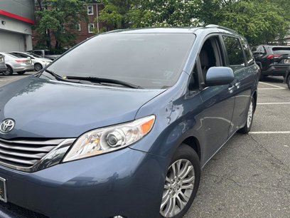 Used 2015 Toyota Sienna XLE Premium