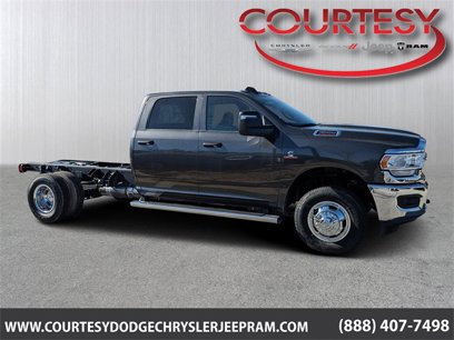 New 2024 RAM 3500 Tradesman w/ Chrome Appearance Group