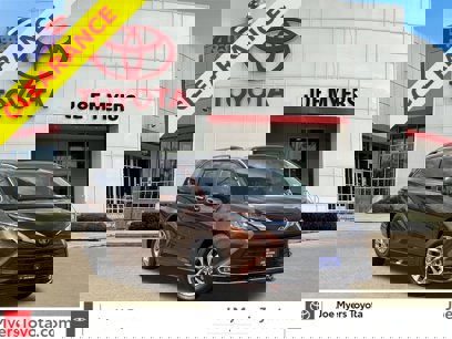 Used 2021 Toyota Sienna XLE
