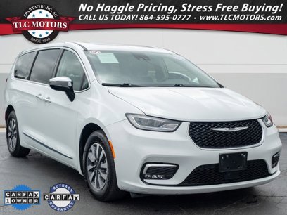 Used 2023 Chrysler Pacifica Limited