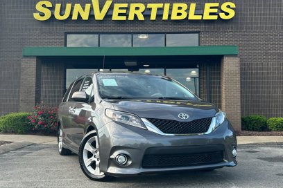 Used 2013 Toyota Sienna SE