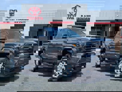 New 2025 Toyota Tacoma SR5