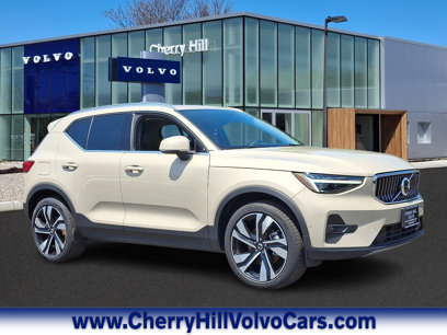 Used 2025 Volvo XC40 B5 Plus w/ Protection Package Premier