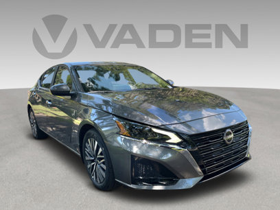 New 2024 Nissan Altima 2.5 SV w/ SV Premium Package