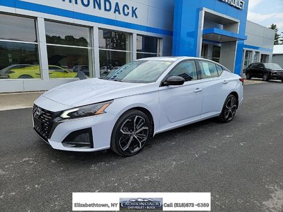 Used 2023 Nissan Altima 2.5 SR