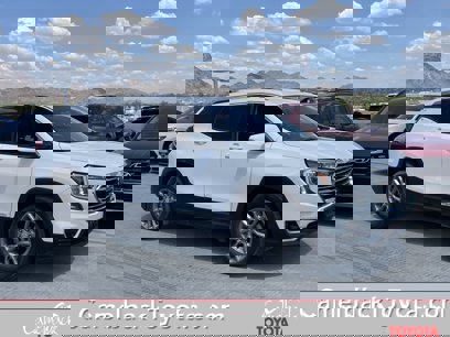 Used 2024 GMC Terrain SLT