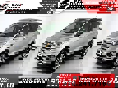 Used 2017 Ford Escape SE w/ SE Cold Weather Package