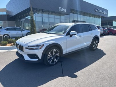 Used 2023 Volvo V60 B5 Cross Country Plus