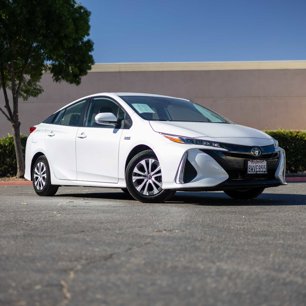Used 2021 Toyota Prius Prime LE