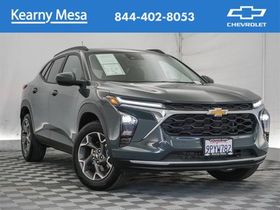 Certified 2025 Chevrolet Trax LT w/ Driver Confidence Package