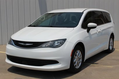 Used 2021 Chrysler Voyager LX