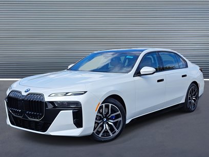 New 2025 BMW 740i w/ Premium Package