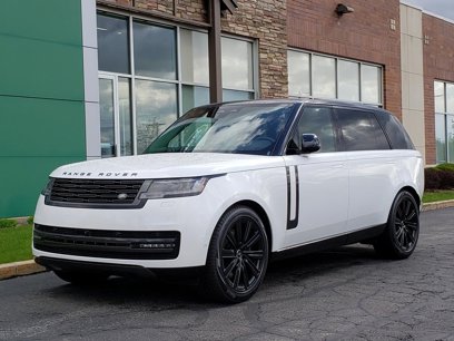 New 2025 Land Rover Range Rover Long Wheelbase SE