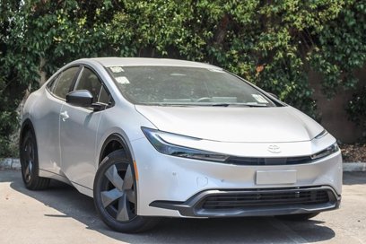Used 2024 Toyota Prius LE