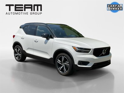 Used 2022 Volvo XC40 T5 R-Design